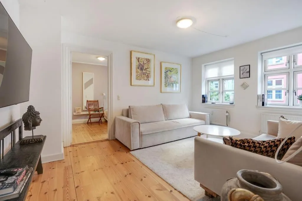 Cozy Apartment Central In Cph ile iletişim
